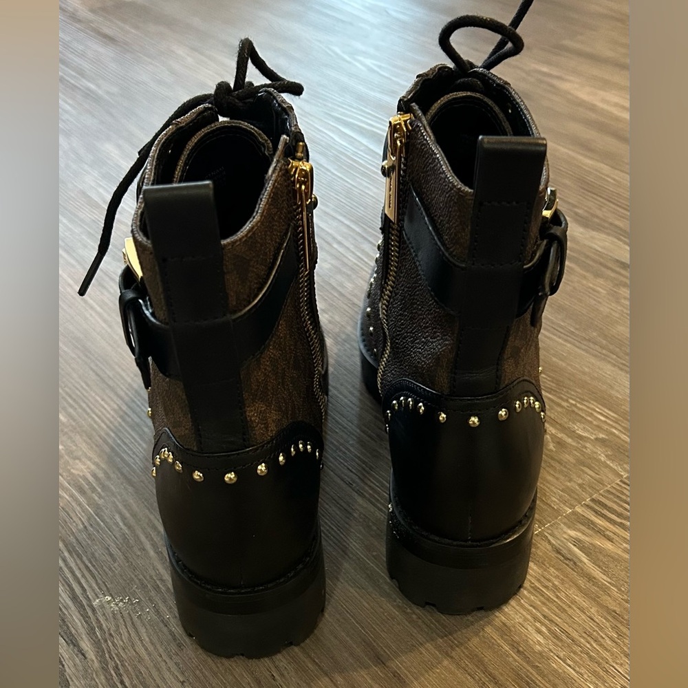 Michael Kors Brown Ankle Boots Womens 7 - Picture 3 of 6